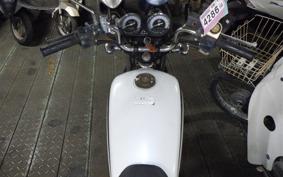 YAMAHA YB125SP