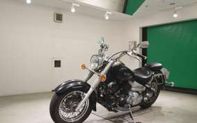 YAMAHA DRAGSTAR 400 CLASSIC 2004 VH01J
