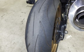 KAWASAKI ZZ1400 NINJA R 2010 ZXT40C