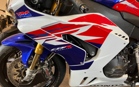 HONDA CBR1000RR-R FB 2022 SC82