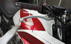HONDA CB1300SB SUPER BOLDOR A 2005 SC54
