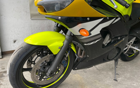 YAMAHA YZF-R6 2003 RJ05