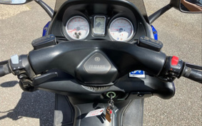 YAMAHA T-MAX 2004 SJ04J
