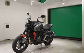 TRIUMPH TRIDENT 660 2025