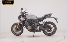 HONDA CB650R E-Clutch 2024