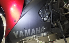 YAMAHA YZF-R1 2004