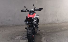 DUCATI HYPERMOTARD 950RVE 2023 1B00AA