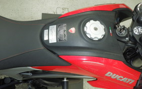 DUCATI HYPERSTRADA 820 2013