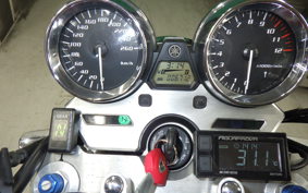 YAMAHA XJR1300 2004