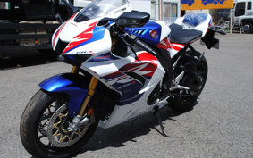 HONDA CBR1000RR-R 30TH 2023 SC82