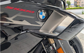 BMW S1000RR 2025 0P21