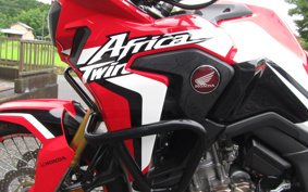 HONDA CRF1000L AFRICA TWIN 2017 SD04