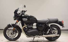 TRIUMPH BONNEVILLE T100 2025