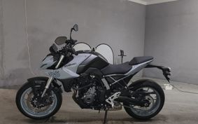 SUZUKI GSX-8S EM1AA