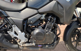 SUZUKI STROM 250 DS11A