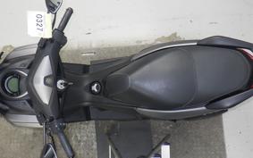 YAMAHA N-MAX 155 A SG50J