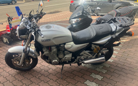 YAMAHA XJR1300 1999 RP01J