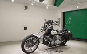 YAMAHA DRAGSTAR 400 VH01J