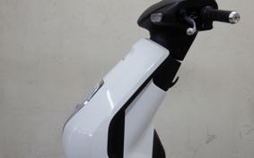 HONDA EM1 e: EF16