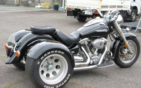 YAMAHA  ROADSTER 1600 TRIKE  2000 VP02