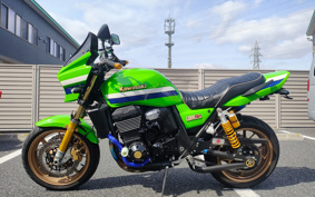 KAWASAKI ZRX1200 DAEG 2016 ZRT20D