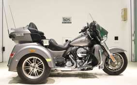 HARLEY FLHTCUTG TRIKE 2016