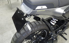 HUSQVARNA SVARTPILEN 401 2021