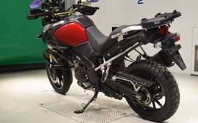 SUZUKI Vｽﾄﾛｰﾑ1000A 2018 VU51A
