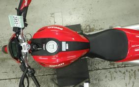 DUCATI MONSTER 696 + 2010