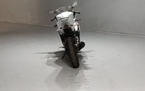 YAMAHA YZF-R125 RE06