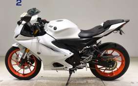 YAMAHA YZF-R15 2023