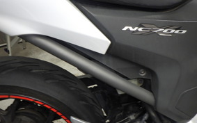 HONDA NC 700 X D 2013 RC63