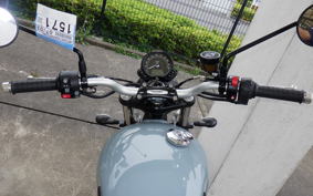 TRIUMPH STREET SCRAMBLER 2023
