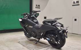 HONDA NM4 VULTUS -01 2015 RC82