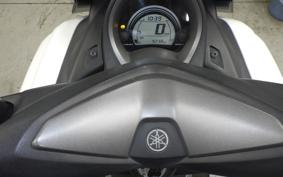 YAMAHA N-MAX 2001 SED6J