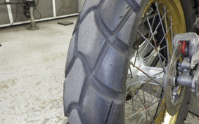 YAMAHA SEROW 225 W