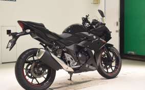 SUZUKI GSX250 R