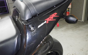 HONDA CBR954RR 2002