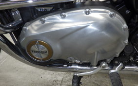 TRIUMPH BONNEVILLE T120 2025