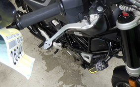 HUSQVARNA SVARTPILEN 401 2021