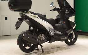 APRILIA SR MAX 300 2015