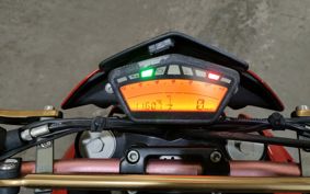 DUCATI  DUCATI  HYPERMOTARD 796 B101AA