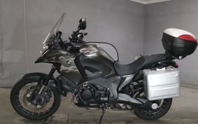 HONDA VFR1200X SC70