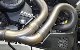 DUCATI DIAVEL AMG 2013