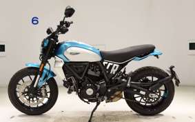 DUCATI SCRAMBLER ICON 2025