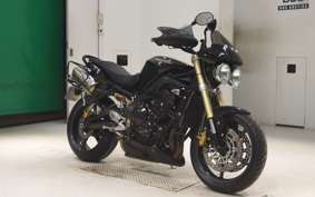 TRIUMPH STREET TRIPLE 2011