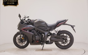 HONDA CBR650R E-Clutch 2026 RH17