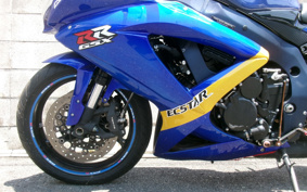 SUZUKI GSX-R750R 2013 CW211