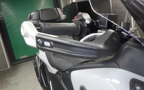 YAMAHA T-MAX 560 T 2025 SJ21J