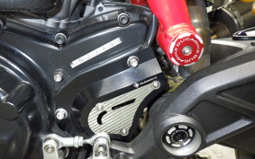 DUCATI HYPERMOTARD 820 SP 2015